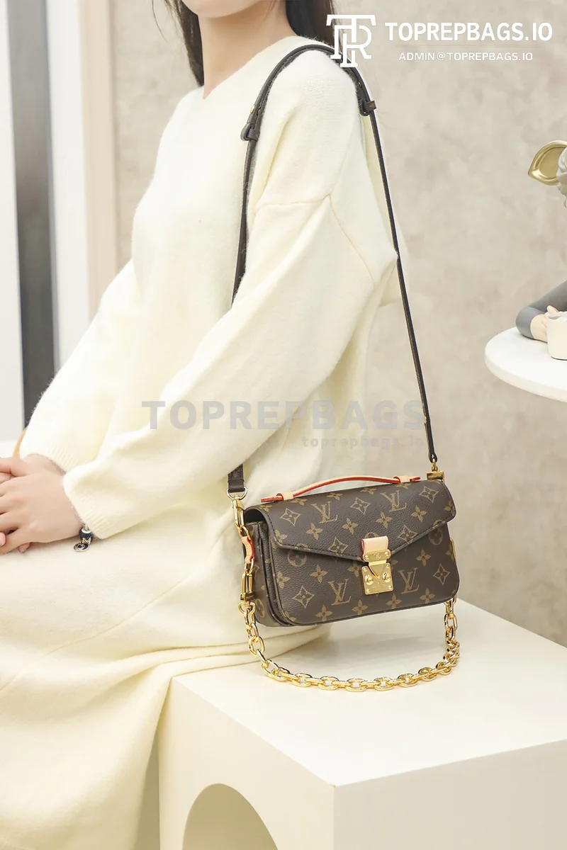 i1668702616_953_4 Louis Vuitton Pochette Metis Hobo in Brown