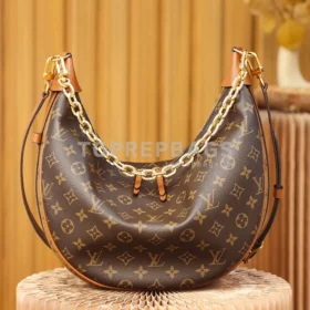 Louis Vuitton Loop Hobo in Brown
