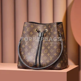Louis Vuitton NeoNoe Bucket in Brown