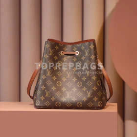 Louis Vuitton NeoNoe Bucket in Brown