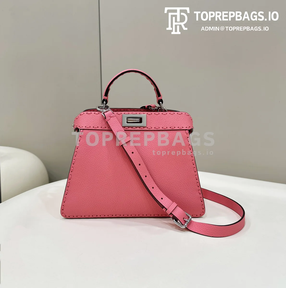 i1678956241_5946_0 Fendi Peekaboo Selleria Small in Pink