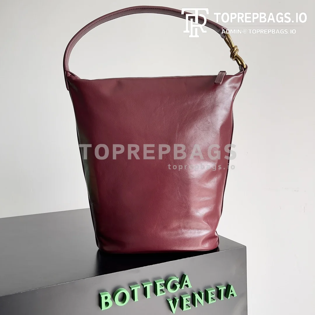 i1680877933_7952_0 Bottega Veneta Hobo in Burgundy