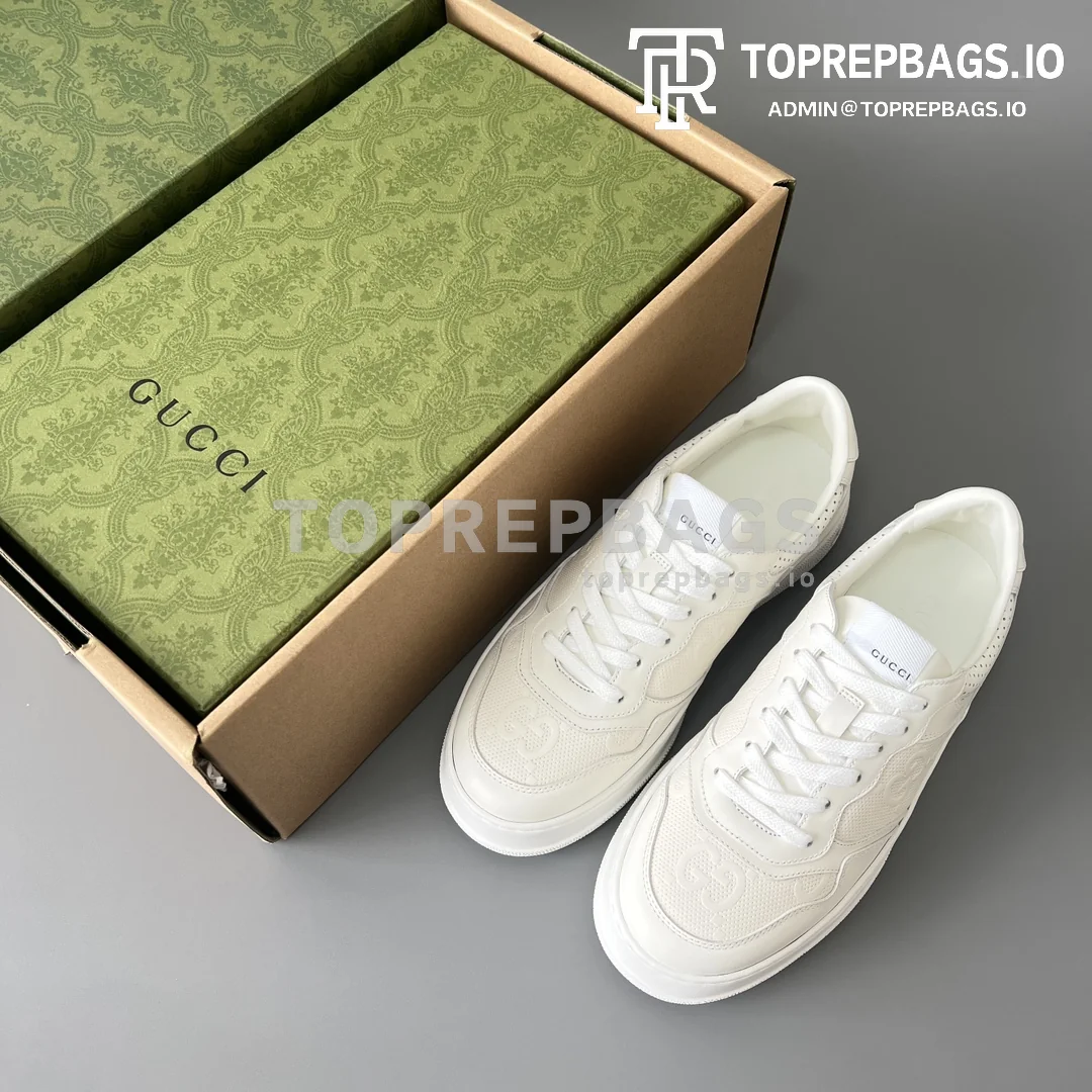 i1681978754_7955_8 Gucci in White