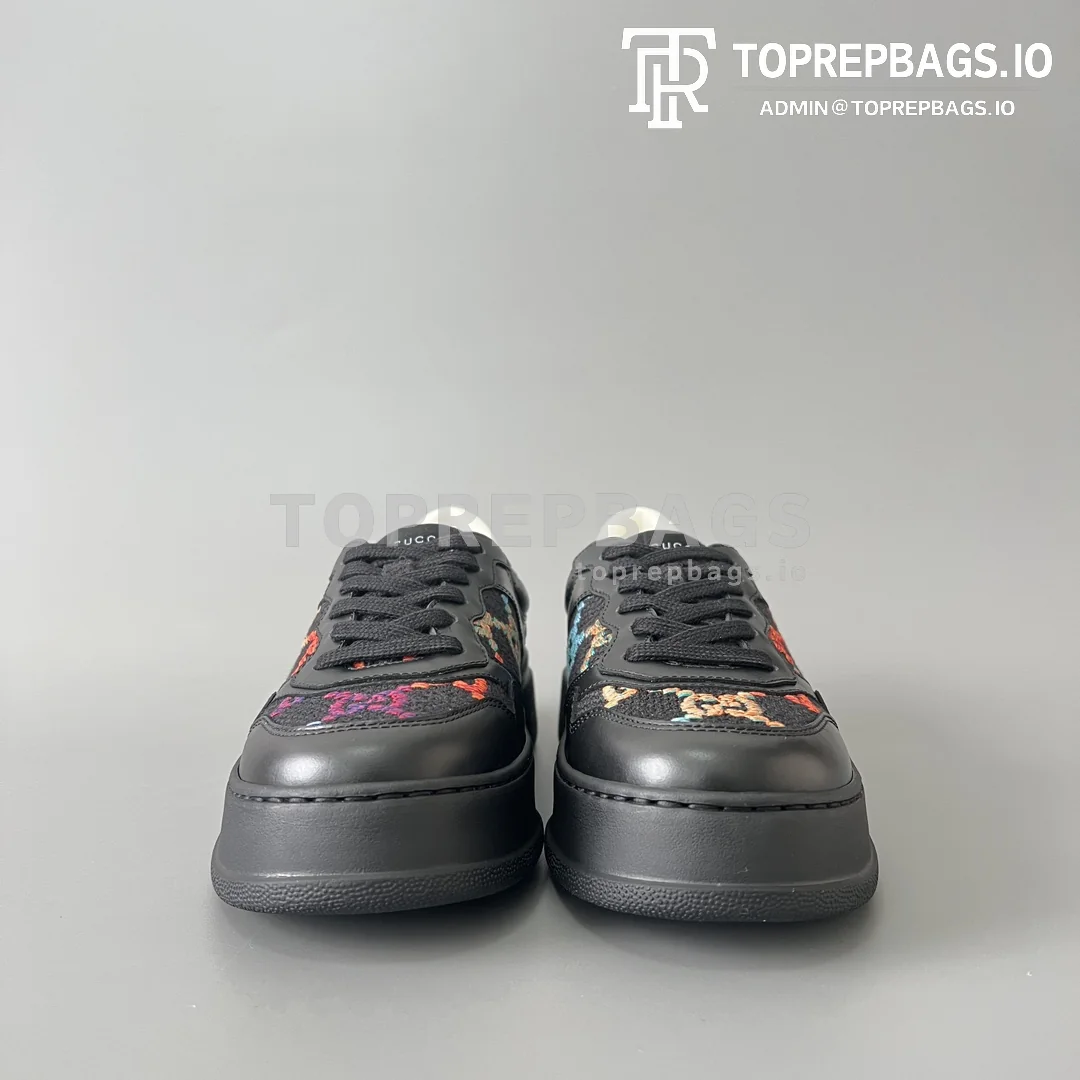 i1681981549_5266_1 Gucci Chunky B in Black