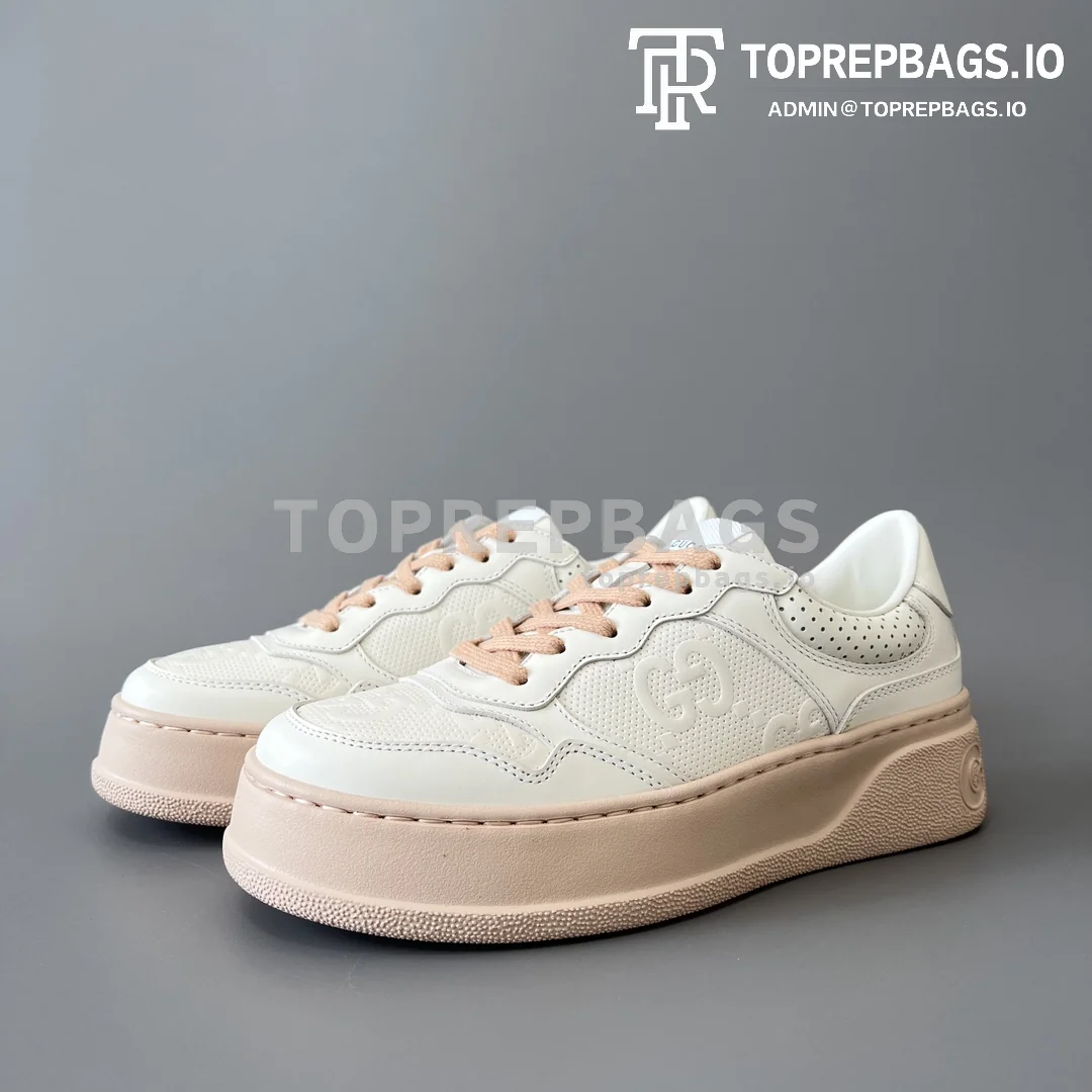 i1681982366_1467_0 Gucci GG Chunky B in White