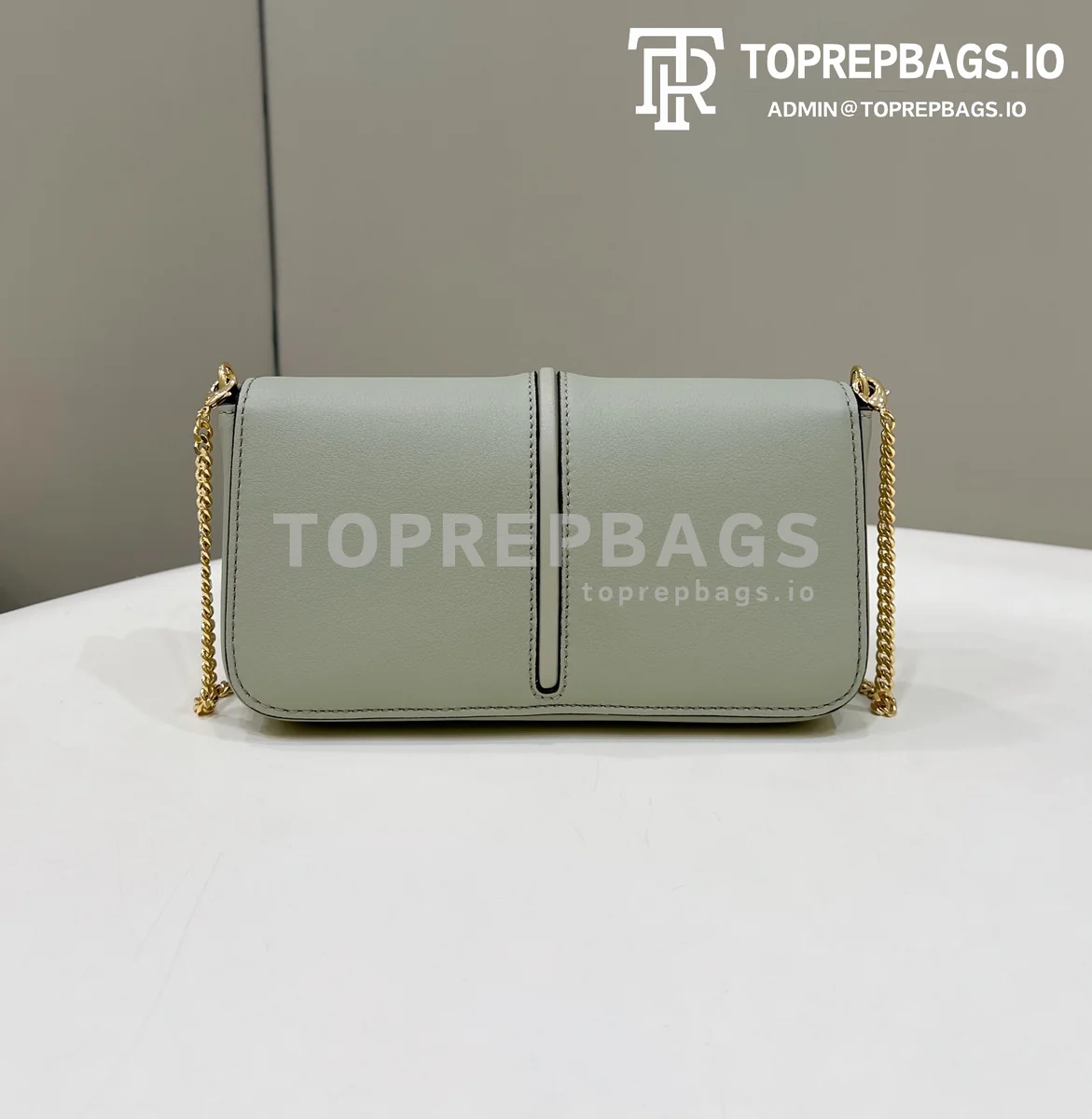 i1681986188_5611_1 Fendi Fendigraphy in Green