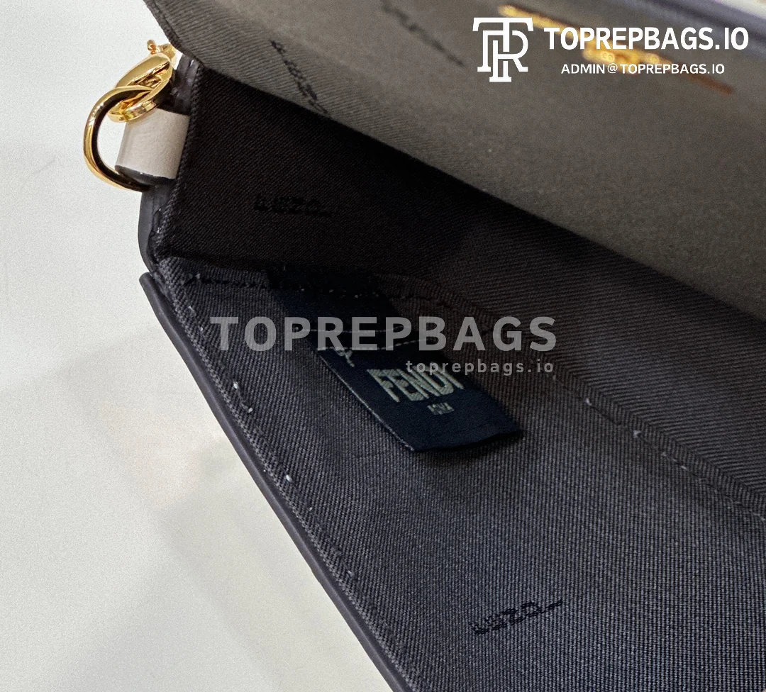 i1681986606_5385_7 Fendi Fendigraphy in White