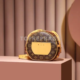 Louis Vuitton Boite Chapeau Souple in Brown