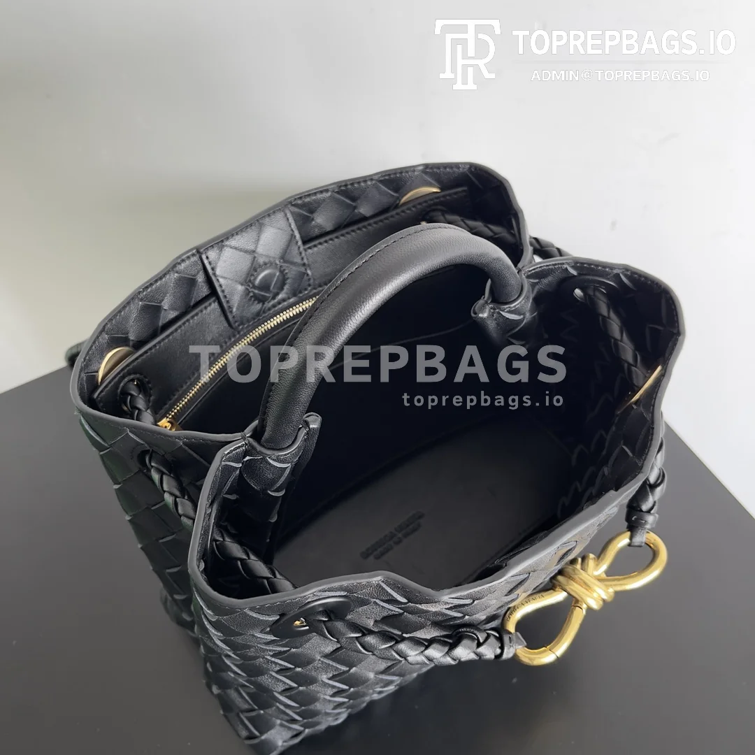 i1682857744_2507_8 Bottega Veneta Andiamo in Black