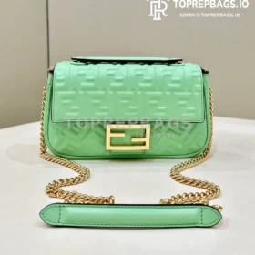 i1683883470_7838_0 Fendi Baguette in Green