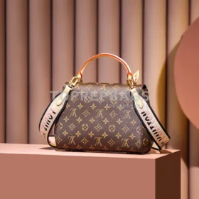 Louis Vuitton Cluny BB in Brown
