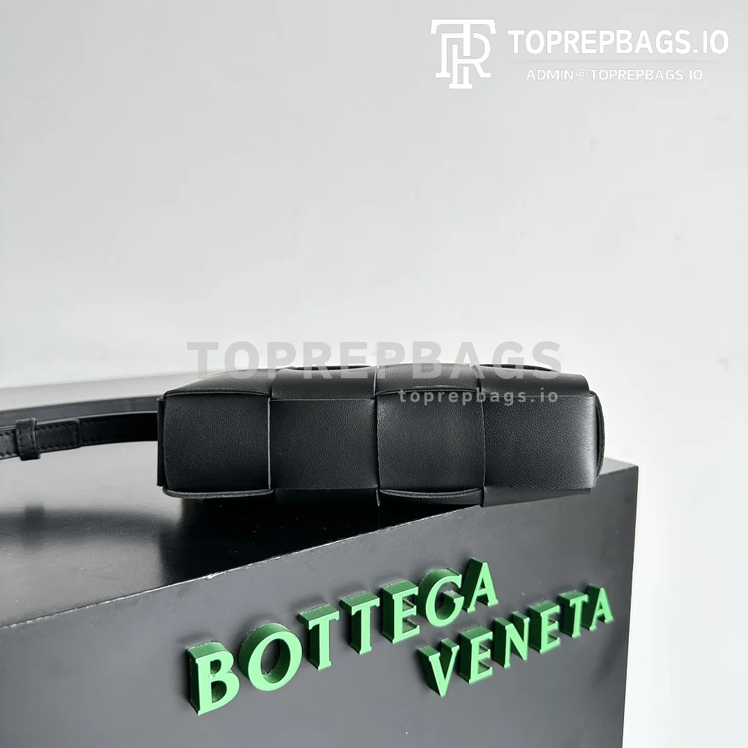 i1686839652_332_2 Bottega Veneta Brick Cassette in Black