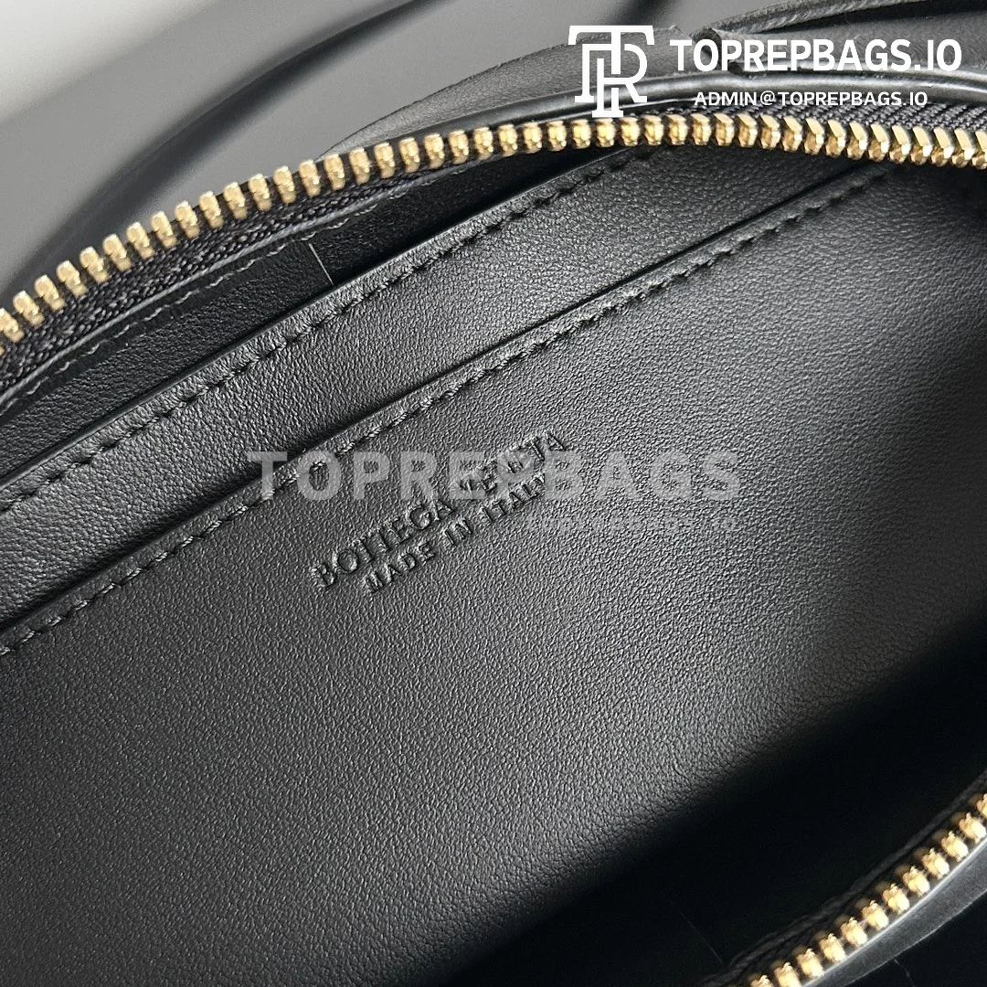 i1686839652_3808_7 Bottega Veneta Brick Cassette in Black