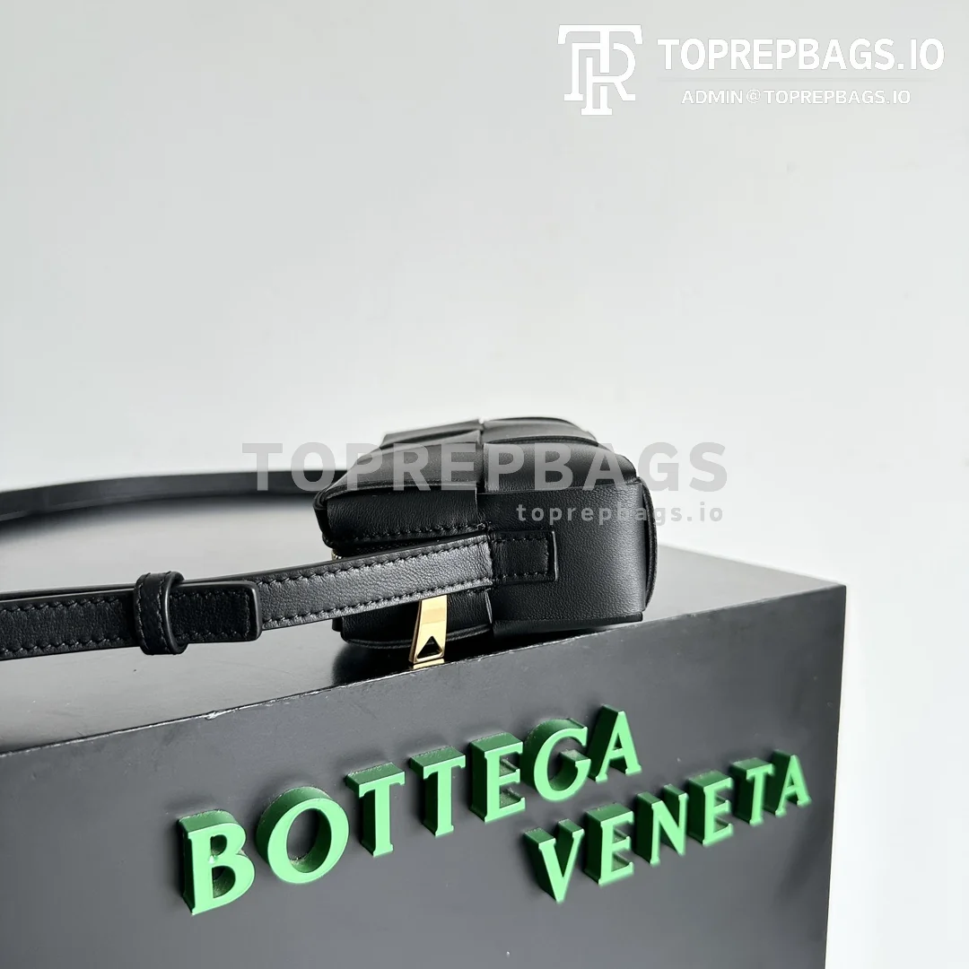 Bottega Veneta Brick Cassette in Black