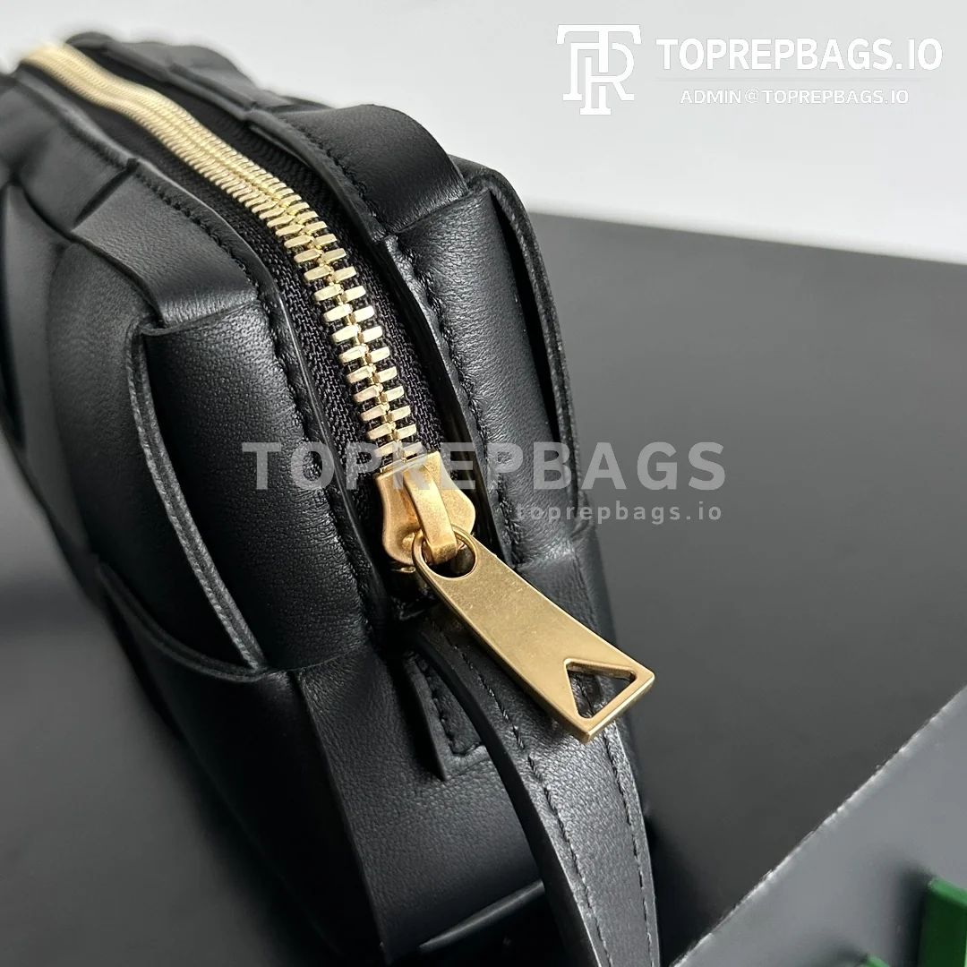i1686839652_7175_3 Bottega Veneta Brick Cassette in Black