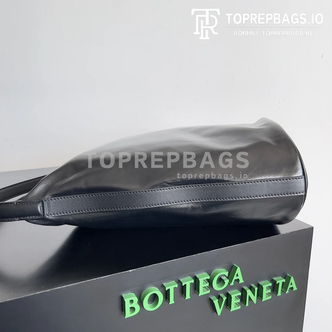 i1688827260_5065_2 Bottega Veneta Hobo in Black