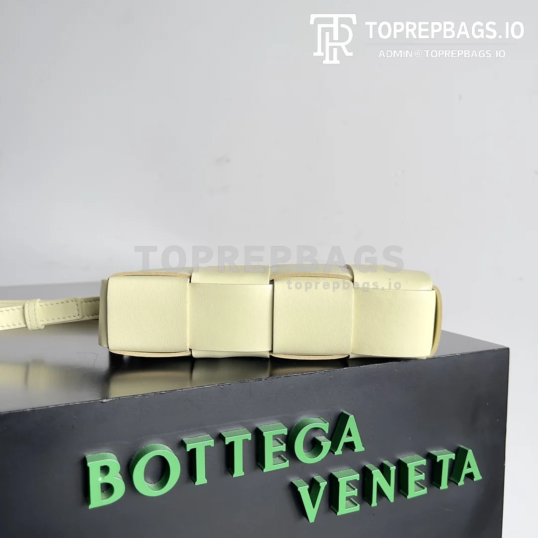 i1689834059_6662_2 Bottega Veneta Brick Cassette Small in Green