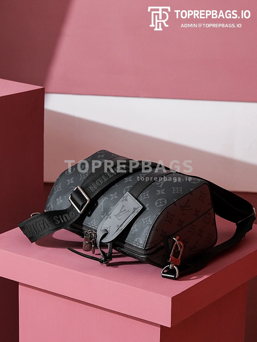 i1689847068_4598_7 Louis Vuitton Keepall in Black