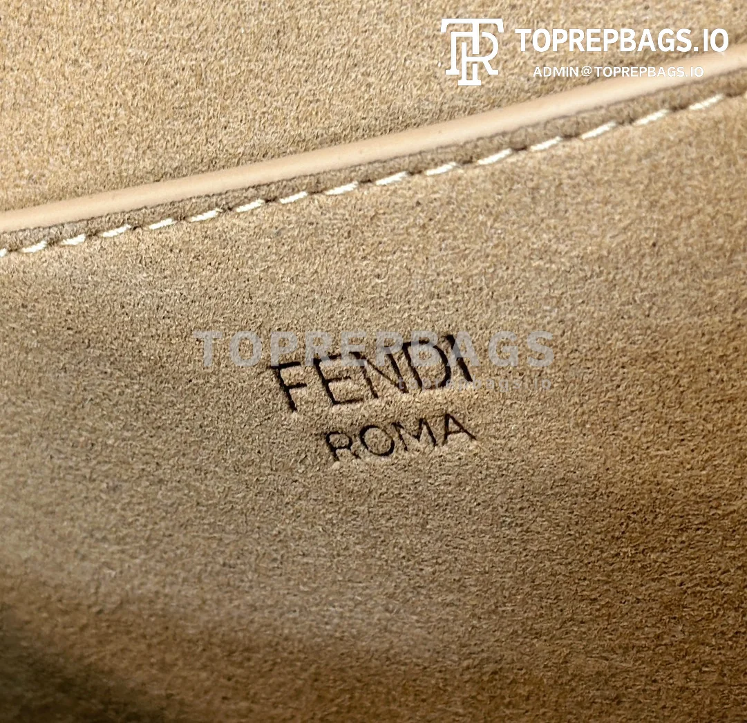 i1690453866_8805_7 Fendi C'mon in White