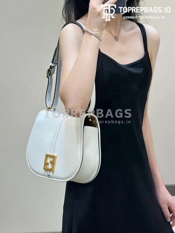 i1690453934_1173_1 Fendi C'mon in White