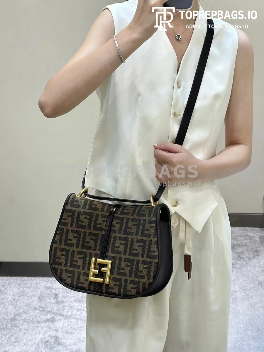 i1690537450_1447_0 Fendi C'mon in Brown