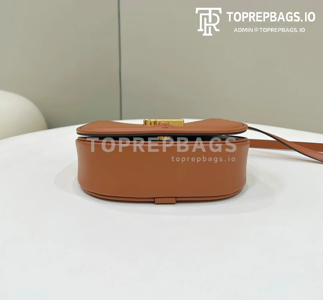 i1690616214_6539_3 Fendi C'mon in Brown