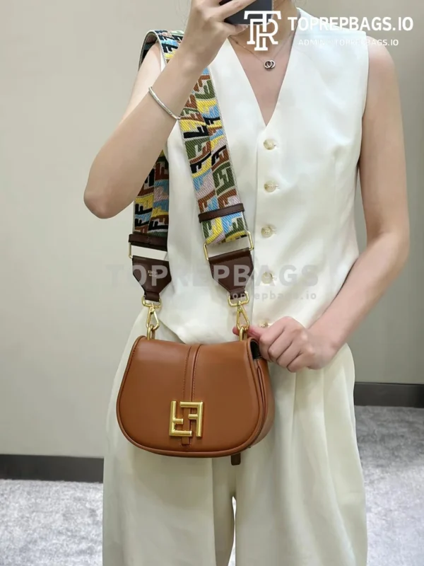 i1690616355_3501_4 Fendi C'mon in Brown