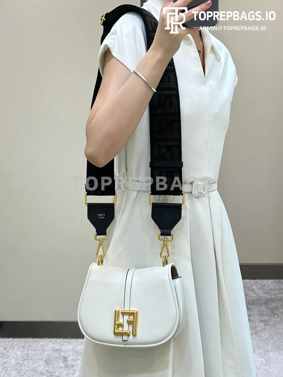 i1690799624_9019_2 Fendi C'mon in White