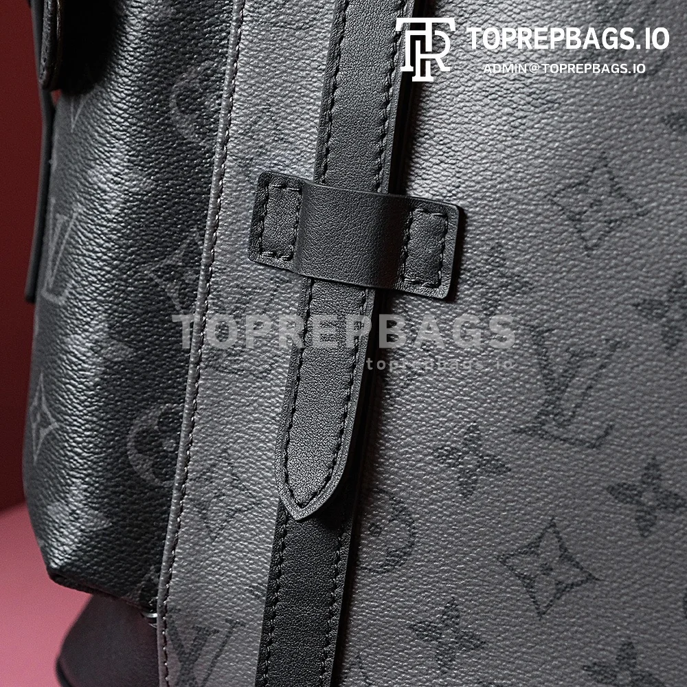 i1692433022_1274_4 Louis Vuitton Christopher Small in Grey