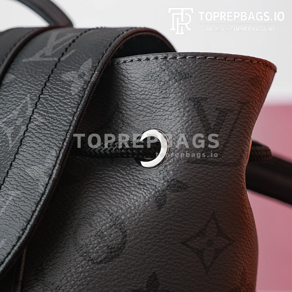i1692433022_7135_5 Louis Vuitton Christopher Small in Grey