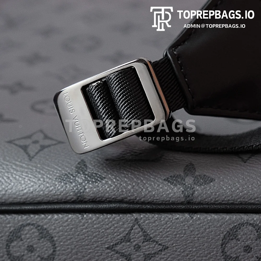 i1692433022_7519_2 Louis Vuitton Christopher Small in Grey
