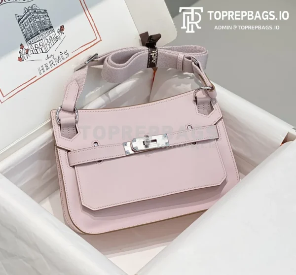 i1692949810_4379_0 Hermes Jypsiere Mini in Pink