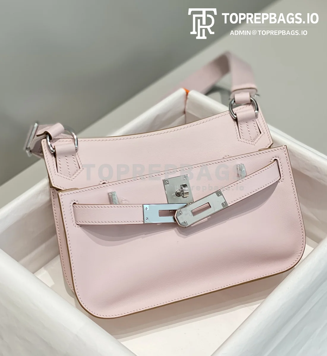 i1692949810_9569_8 Hermes Jypsiere Mini in Pink