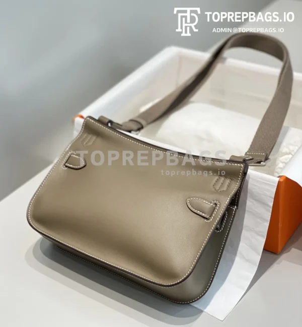 i1692949984_6934_3 Hermes Jypsiere Mini in Taupe