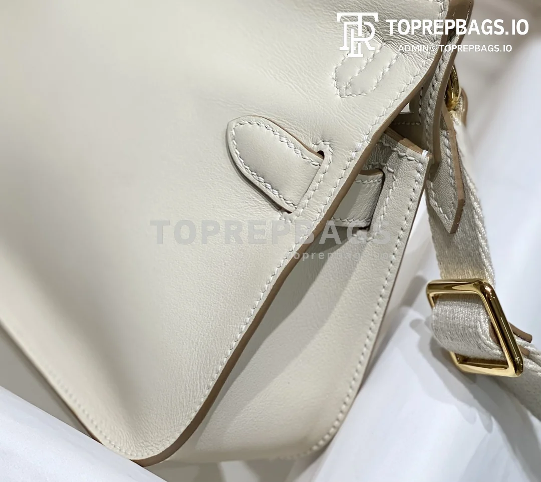 i1692962075_6332_7 Hermes Jypsiere Mini in White