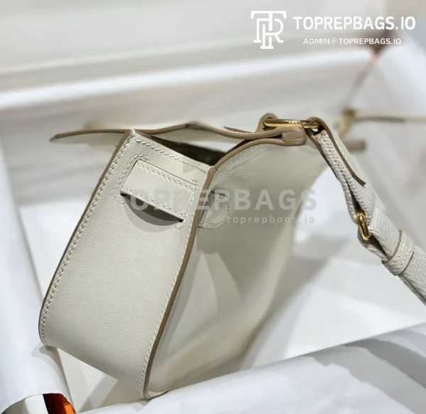 i1692962075_9342_3 Hermes Jypsiere Mini in White
