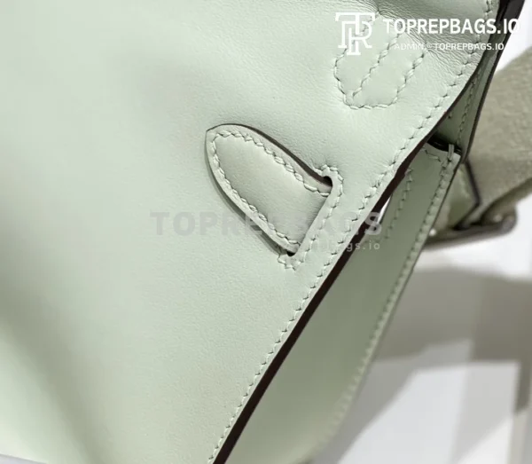 i1692962100_328_3 Hermes Jypsiere Mini in Green