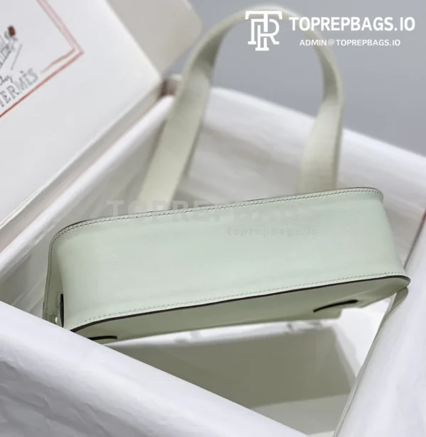 i1692962100_4462_2 Hermes Jypsiere Mini in Green