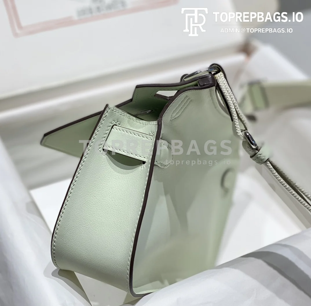 i1692962100_8645_6 Hermes Jypsiere Mini in Green