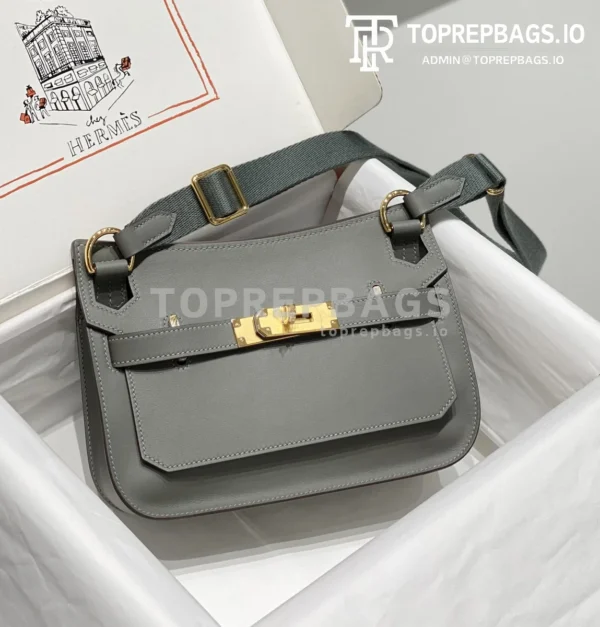 i1692962130_3794_0 Hermes Jypsiere Mini in Grey