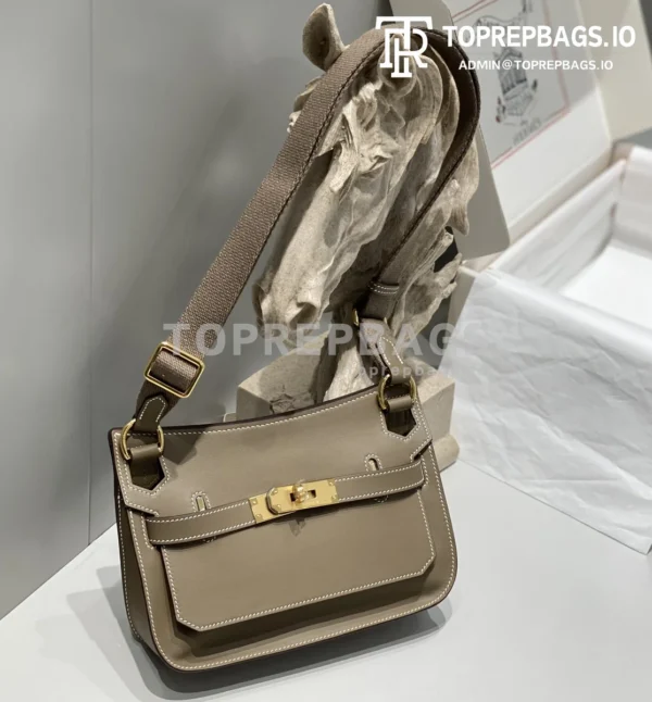 i1692962204_7655_2 Hermes Jypsiere Mini in Taupe