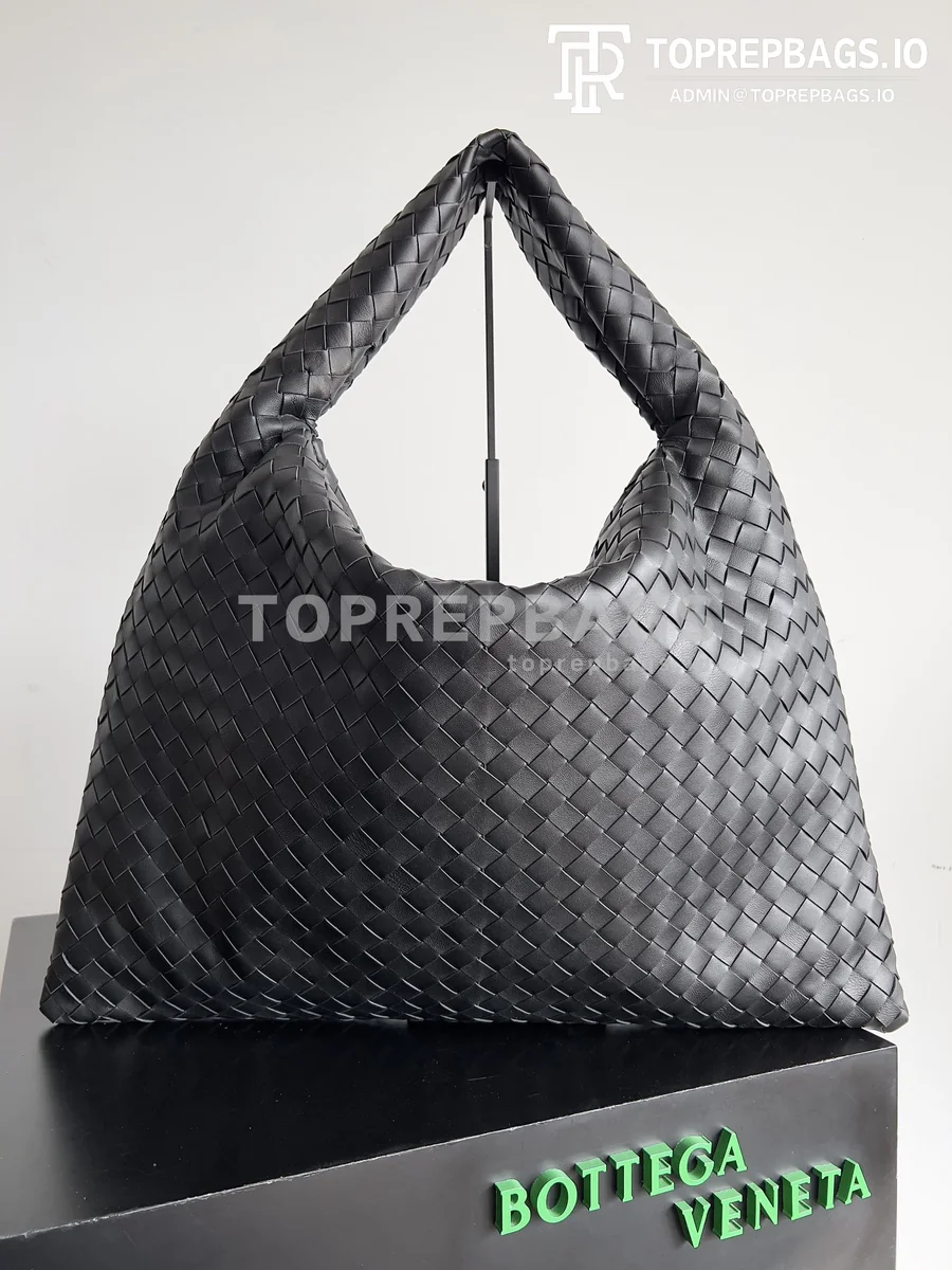 i1693482588_2662_0 Bottega Veneta Hop Large in Black