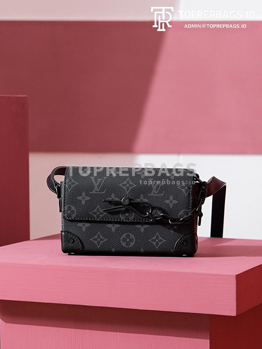 i1693995032_1774_0 Louis Vuitton Steamer in Black