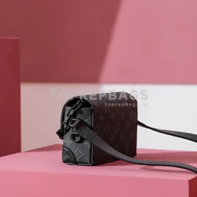 Louis Vuitton Steamer in Black
