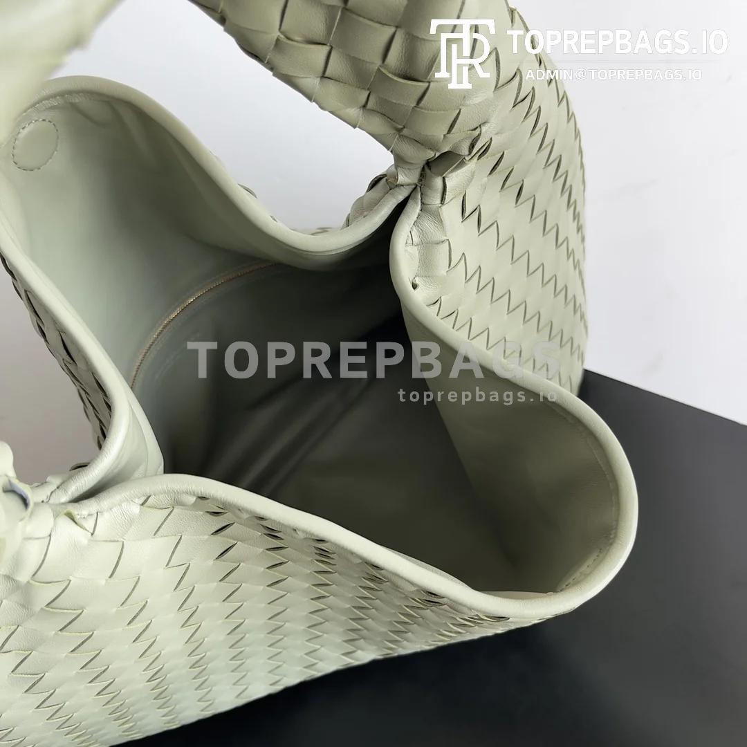 i1698165665_4707_8 Bottega Veneta Hop Large in Green