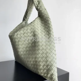 Bottega Veneta Hop Large in Green
