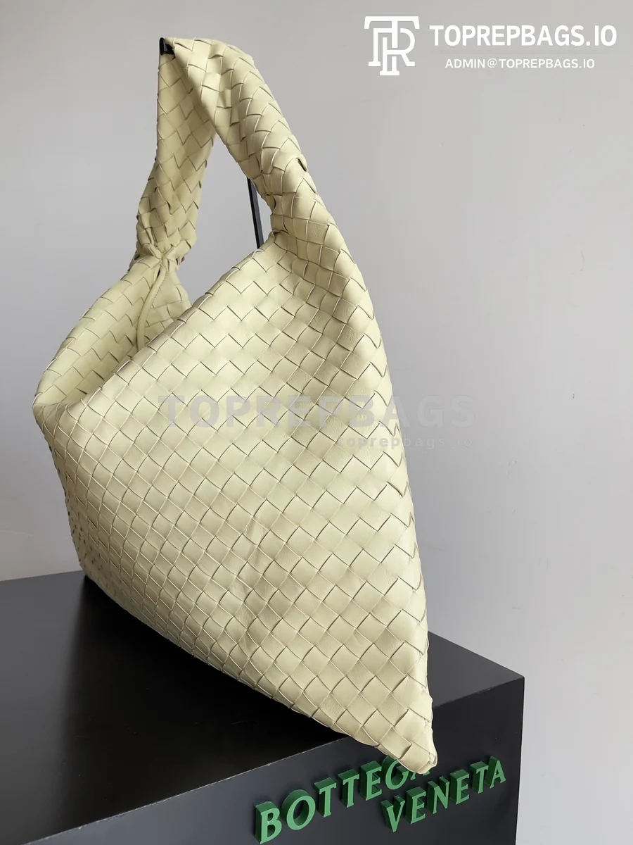 i1700066565_192_1 Bottega Veneta Hop Large in Yellow