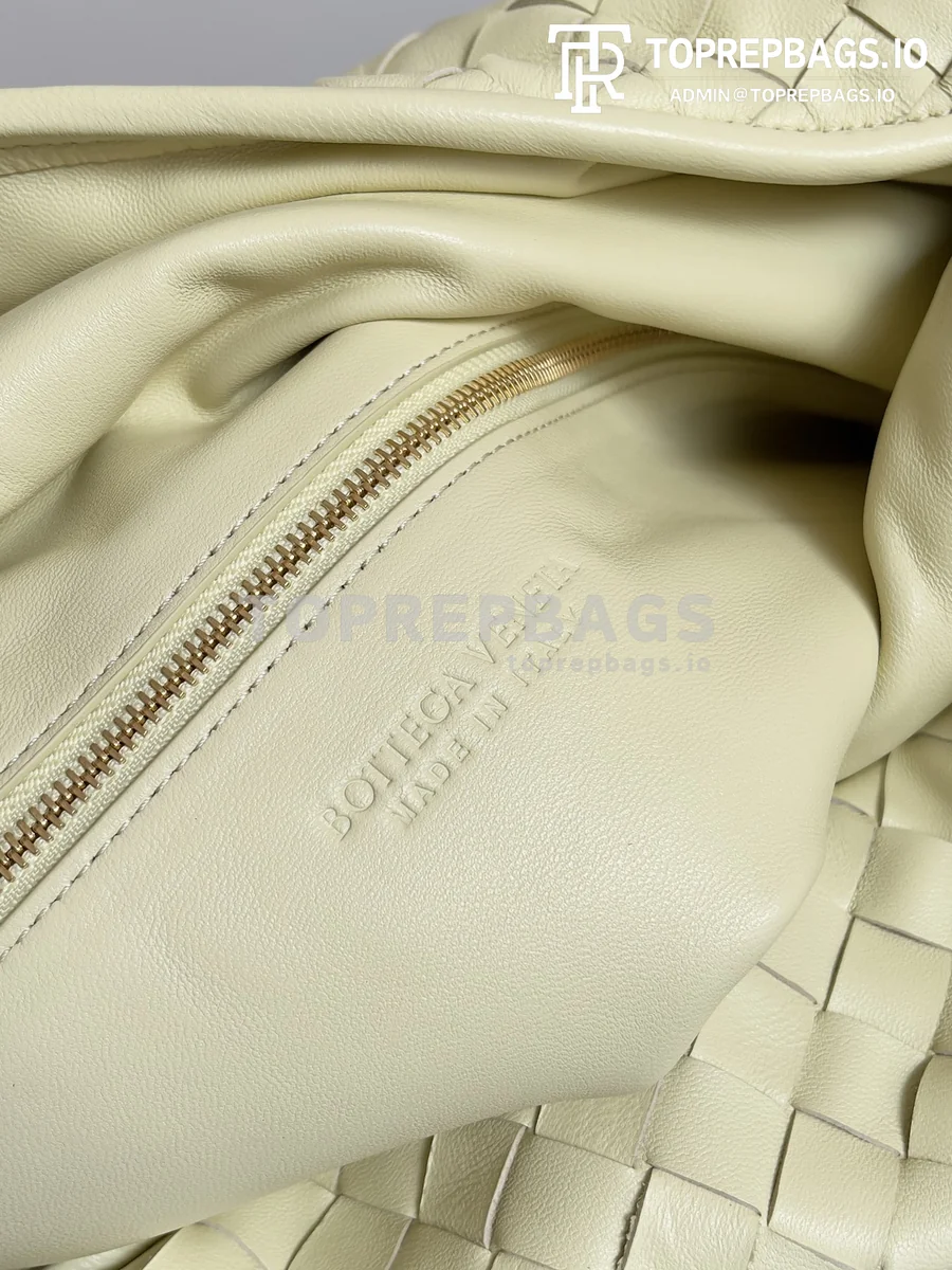i1700066565_5800_6 Bottega Veneta Hop Large in Yellow