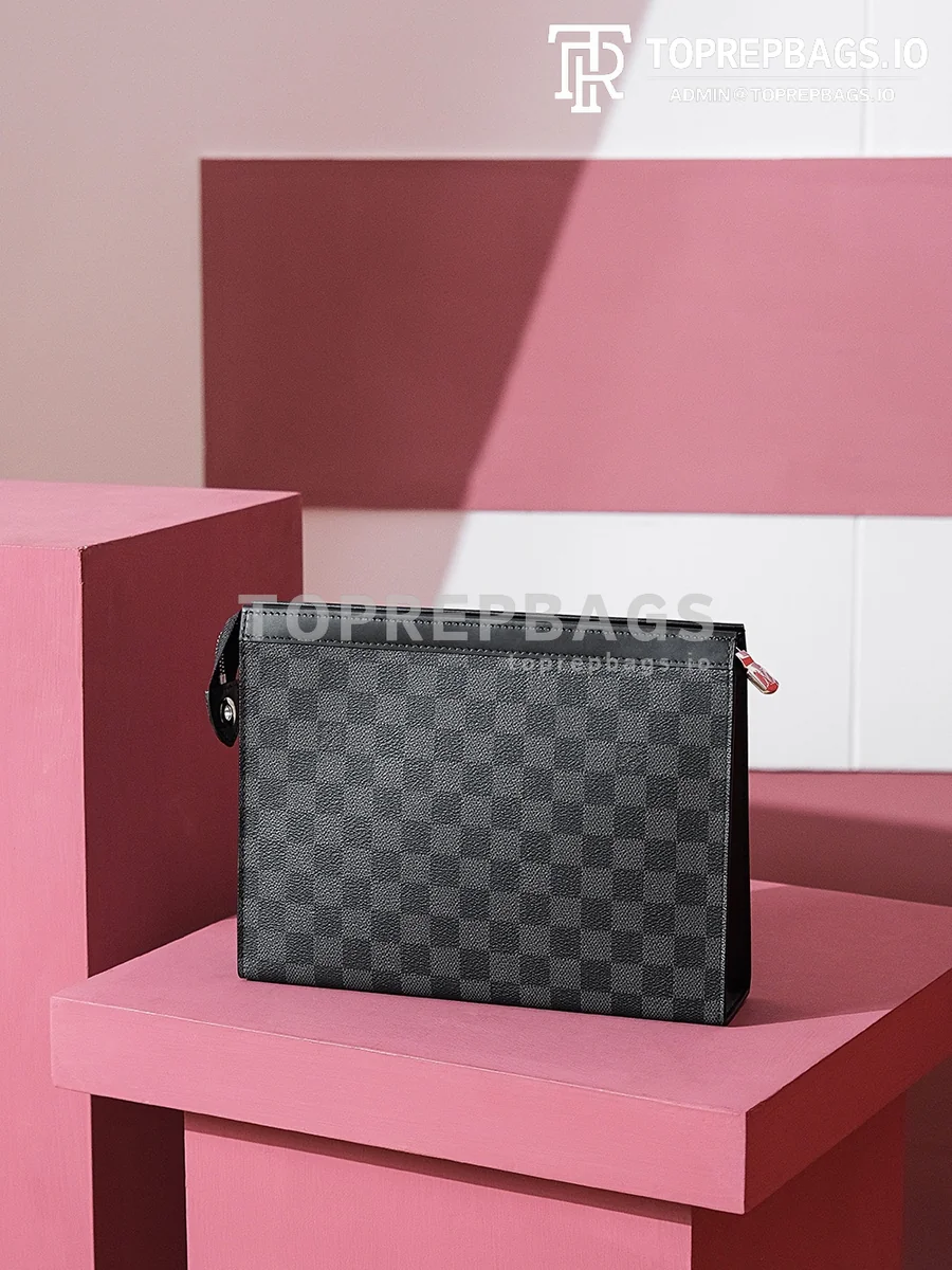 i1701510580_2974_3 Louis Vuitton Pochette Voyage in Black