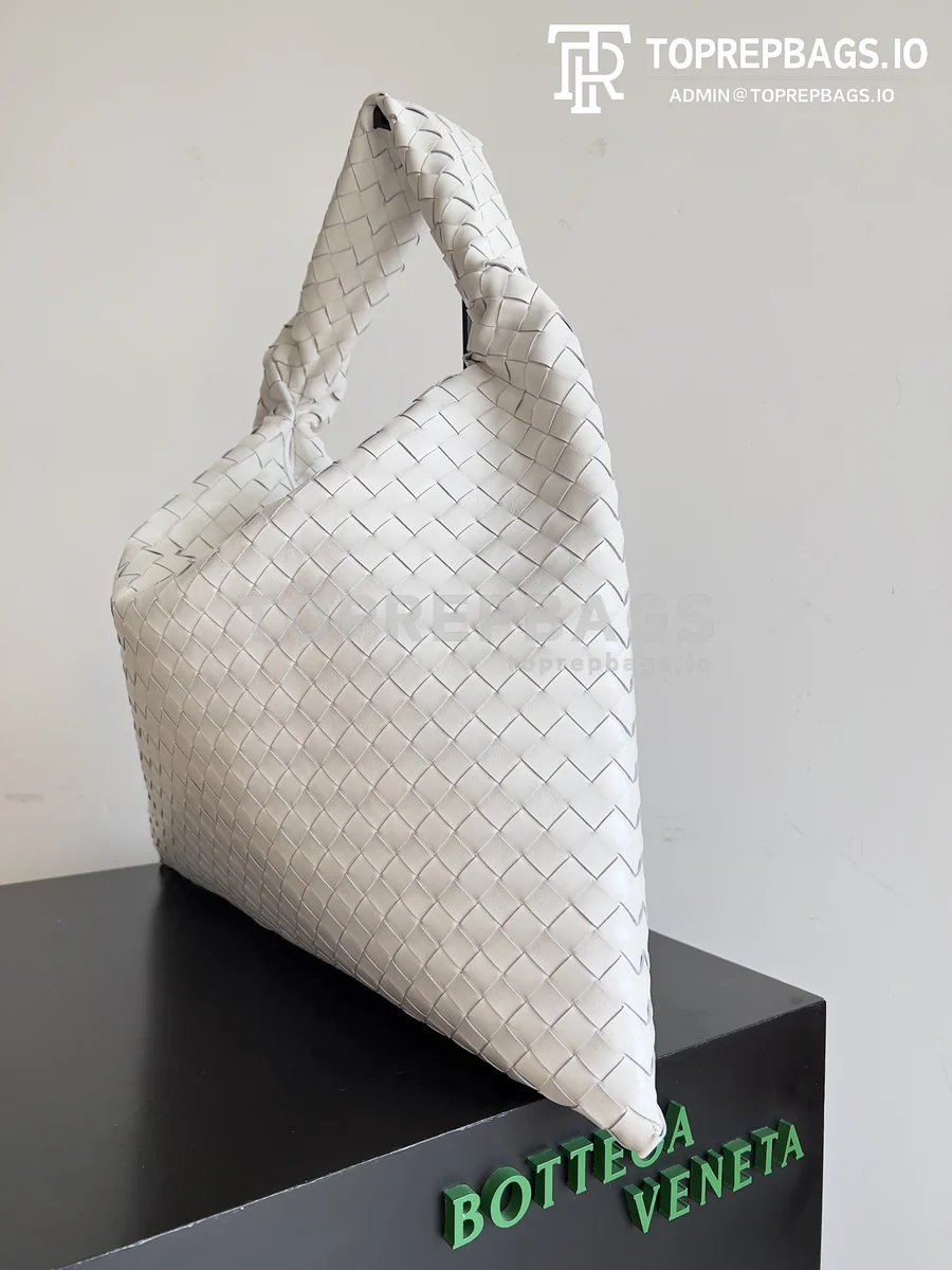 i1703601687_3858_0 Bottega Veneta Hop Large in White